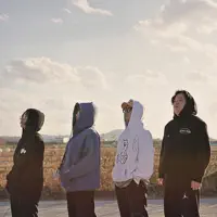 Ouça undefined, assista a videoclipes, leia a biografia, veja as datas das turnês e mais!