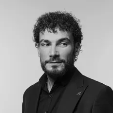 Poslechněte si interpreta Hovik Arshakyan, sledujte hudební videa, přečtěte si životopis, podívejte se na data turné a další informace.