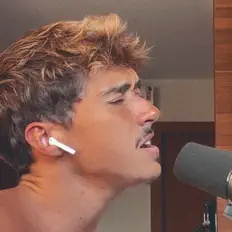 Ouve Lanre, vê vídeos de música, lê a biografia, vê as datas da digressão e muito mais!