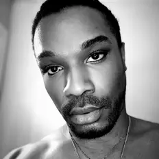 Escucha a DJ Sinfonia, mira videos musicales, lee su biografía, consulta las fechas de las gira y más.