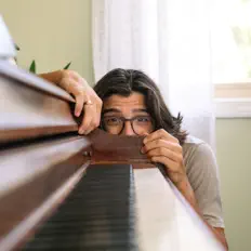 Hör dir Maxwell Park an, schau dir Musikvideos an, lies die Biografie, finde Tourdaten und mehr!