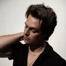 Listen to Mason Murphy, watch music videos, read bio, see tour dates & more!