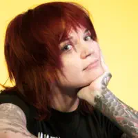 Escucha a undefined, mira vídeos musicales, lee la biografía, consulta fechas de giras y mucho más.