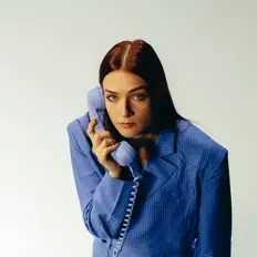 Ascolta Blue Jay, guarda video musicali, leggi la biografia, vedi le date del tour & altro!