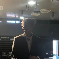 收听 WIANO、观看音乐视频、阅读小传、查看巡演日期等 ！
