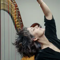Soledad Yayaを聴いたり、ミュージックビデオを鑑賞したり、経歴やツアー日程などを確認したりしましょう！