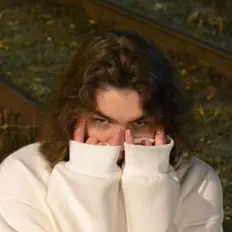 Écoutez ИНФИ, regardez des vidéoclips, lisez la biographie, consultez les dates de tournée et plus encore !