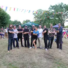 Dengarkan Congazz, tonton video musik, baca bio, lihat tanggal tur & lainnya!