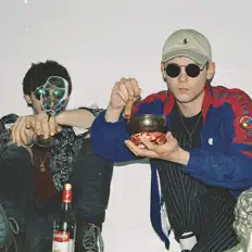 Ακούστε περιεχόμενο από SQUARMS, παρακολουθήστε μουσικά βίντεο, διαβάστε το βιογραφικό, δείτε ημερομηνίες περιοδείας, και πολλά ακόμη!