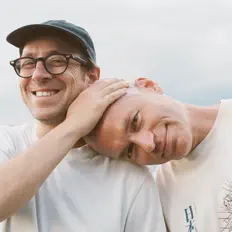 Dengarkan Shabason & Krgovich, tonton video musik, baca bio, lihat tanggal tur & lainnya!