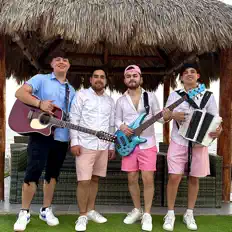 Ouça Doble Contacto, assista a videoclipes, leia a biografia, veja as datas das turnês e mais!