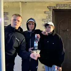 Escucha a D'Family, mira vídeos musicales, lee la biografía, consulta fechas de giras y mucho más.