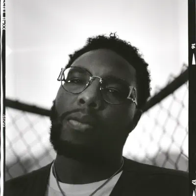 Listen to Ronnie Dijon, watch music videos, read bio, see tour dates & more!