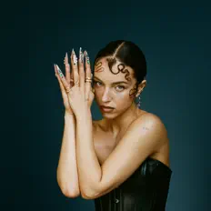 Escucha a Stella Talpo, mira videos musicales, lee su biografía, consulta las fechas de las gira y más.