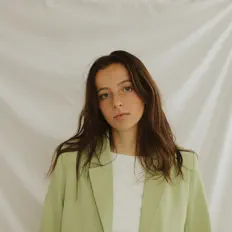 Dengarkan Grace Korak, tonton video musik, baca bio, lihat tanggal tur & lainnya!