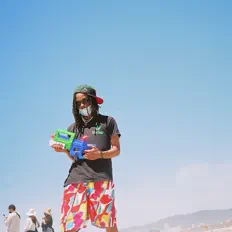 Based Laden dinle, müzik videolarını izle, biyografisini oku, tur tarihlerini ve daha fazlasını gör!