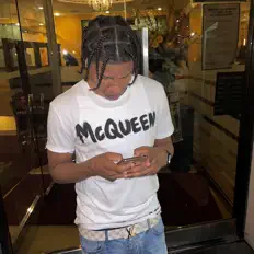 Luister naar Kel Boss, bekijk muziekvideo's, lees de bio, bekijk de tourdata, en meer!