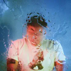 Posłuchaj wykonawcy Miggie, obejrzyj teledyski, przeczytaj biografię, zobacz daty tras koncertowych i nie tylko!