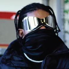 Ακούστε περιεχόμενο από Delawness, παρακολουθήστε μουσικά βίντεο, διαβάστε το βιογραφικό, δείτε ημερομηνίες περιοδείας, και πολλά ακόμη!