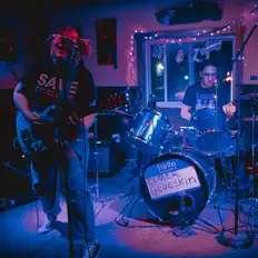 Listen to Elmer Glueskin, watch music videos, read bio, see tour dates & more!