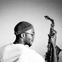 undefined을(를) 듣고, 뮤직 비디오를 보고, 약력을 읽고, 투어 일정 등을 확인하세요!