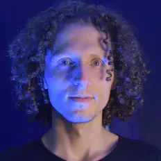 Monoliro सुनें, म्यूज़िक वीडियो देखें, बायो पढ़ें, दौरे की तारीखें और बहुत कुछ देखें!