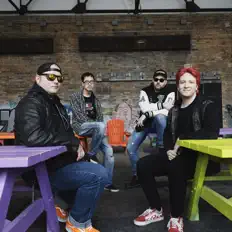 Ακούστε περιεχόμενο από Wasting Time, παρακολουθήστε μουσικά βίντεο, διαβάστε το βιογραφικό, δείτε ημερομηνίες περιοδείας, και πολλά ακόμη!