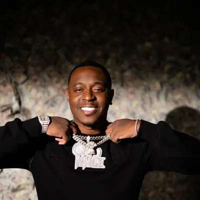 Listen to NNGE Kash, watch music videos, read bio, see tour dates & more!