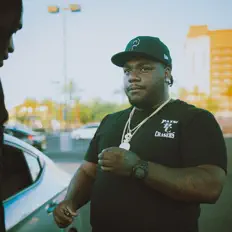 收听 RTA、观看音乐视频、阅读小传、查看巡演日期等 ！