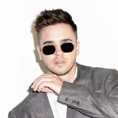 Écoutez Krylove, regardez des vidéoclips, lisez la biographie, consultez les dates de tournée et plus encore !