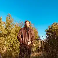 Ακούστε περιεχόμενο από undefined, παρακολουθήστε μουσικά βίντεο, διαβάστε το βιογραφικό, δείτε ημερομηνίες περιοδείας, και πολλά ακόμη!