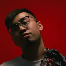 聆聽 LikHang、觀看音樂影片、閱讀小傳、查看巡演日期等！