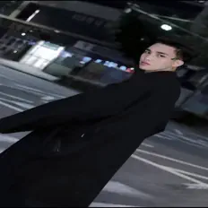 Hiên Kun's을(를) 듣고, 뮤직 비디오를 보고, 약력을 읽고, 투어 일정 등을 확인하세요!