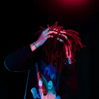 收听 undefined、观看音乐视频、阅读小传、查看巡演日期等 ！