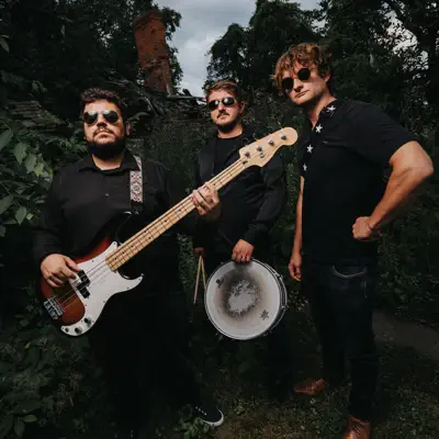 Listen to Gravely, watch music videos, read bio, see tour dates & more!
