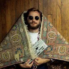 Listen to Poloponnèse, watch music videos, read bio, see tour dates & more!