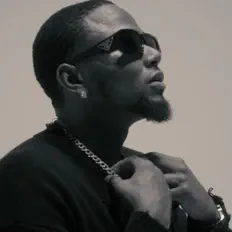 Ascolta Lorde Looted, guarda video musicali, leggi la biografia, vedi le date del tour & altro!