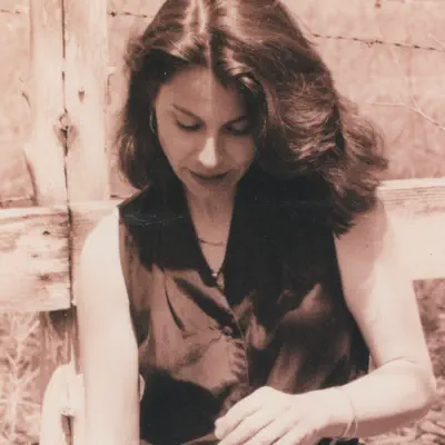 Listen to Liz Graham, watch music videos, read bio, see tour dates & more!