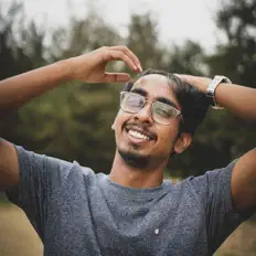 Hör dir its.Nuisance an, schau dir Musikvideos an, lies die Biografie, finde Tourdaten und mehr!