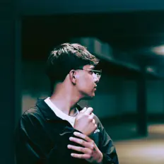 收听 Jonathan Contreras、观看音乐视频、阅读小传、查看巡演日期等 ！
