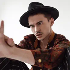 Escucha a VAIBI, mira videos musicales, lee su biografía, consulta las fechas de las gira y más.