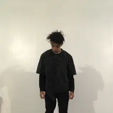 Dengarkan silentcasket, tonton video musik, baca bio, lihat tanggal tur & lainnya!