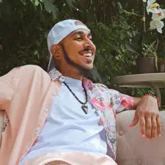 Ascolta Chillz Muzik, guarda video musicali, leggi la biografia, vedi le date del tour & altro!