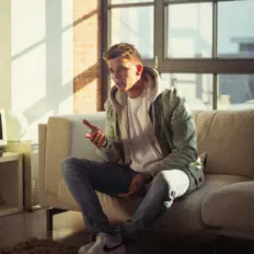 Andre Fischer: песни, клипы, биография, даты выступлений и многое другое.