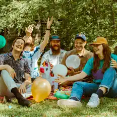 Dengarkan Stagbriar, tonton video musik, baca bio, lihat tanggal tur & lainnya!