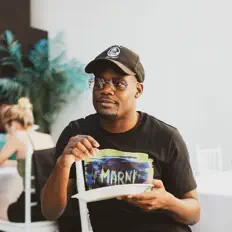 Posłuchaj wykonawcy Eclip$e, obejrzyj teledyski, przeczytaj biografię, zobacz daty tras koncertowych i nie tylko!