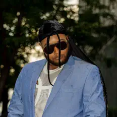 Listen to SNAKX Radio, watch music videos, read bio, see tour dates & more!