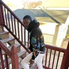 Lud Ian: песни, клипы, биография, даты выступлений и многое другое.