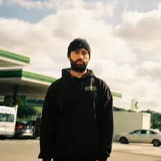 Poslechněte si interpreta Fresh Lemon Wipes, sledujte hudební videa, přečtěte si životopis, podívejte se na data turné a další informace.