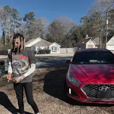 Posłuchaj wykonawcy Lip, obejrzyj teledyski, przeczytaj biografię, zobacz daty tras koncertowych i nie tylko!